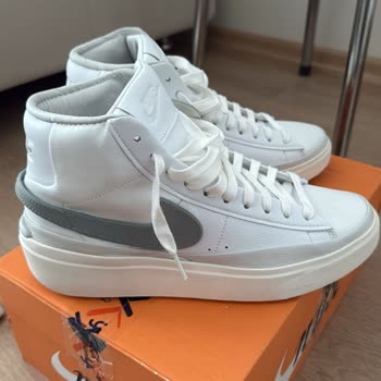 Sneaks Up'tan Alınan Ayakkabıda İade Ve Değişim Sorunu: Müşteri Memnuniyeti Göz Ardı Ediliyor