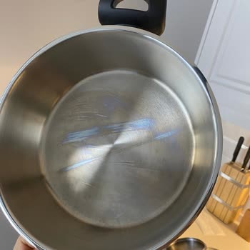 Korkmaz Mutfak Eşyaları Nora Tencere Renk Değişimi Ve Dengesizlik Sorunu!