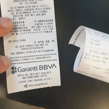 Ayıplı Ürün İadesinde Nakit İade Reddedildi, Hediye Çeki Verildi