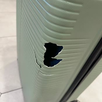 Satın Aldığım Valizler İlk Kullanımda Kırıldı, Talebim Reddedildi