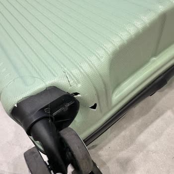 Satın Aldığım Valizler İlk Kullanımda Kırıldı, Talebim Reddedildi