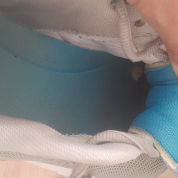 1 Yıl Garantili FLO'dan Aldığımız Ayakkabı 6 Ay Olmadan Yıprandı