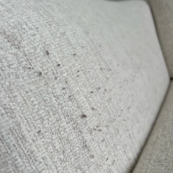 İstikbal Mitra Koltuk Takımında Sürekli Tüylenme Sorunu Mağduriyet Yaratıyor