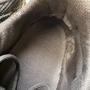 Gant Ayakkabının İç Astarları Kısa Sürede Yırtıldı, Kullanım Hatası Denilerek Sorumluluk Alınmadı