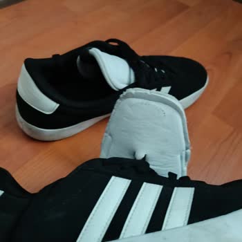 Bir Aylık Ayakkabının Dili Koptu, Garanti Sorunumu Çözmedi