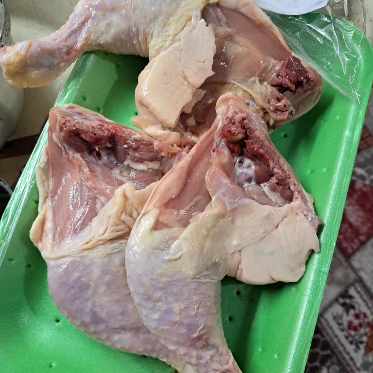 Son Kullanma Tarihi Geçmemiş Tavuk Bozuk Çıktı