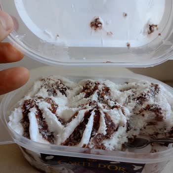 Carte D'or İsviçre Çikolatalı Dondurmada Buzlanma Sorunu