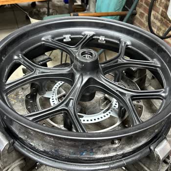 Yeni Alınan Motosikletin Jantında Beklenmedik Korozyon Sorunu