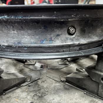 Yeni Alınan Motosikletin Jantında Beklenmedik Korozyon Sorunu