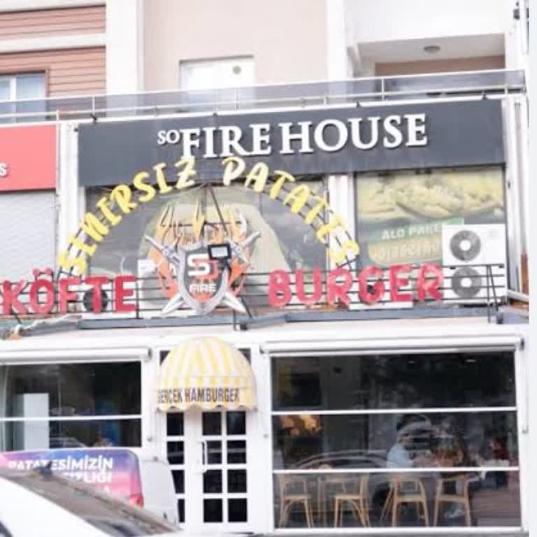 Restoranda Rahatsız Edici Davranışlar Ve Yetersiz Hizmet