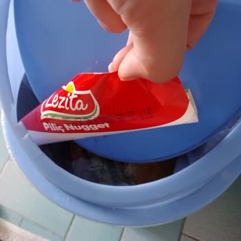 Lezita Nugget İçinden Kemik Ve Sert Parçalar Çıktı, Güvenim Sarsıldı