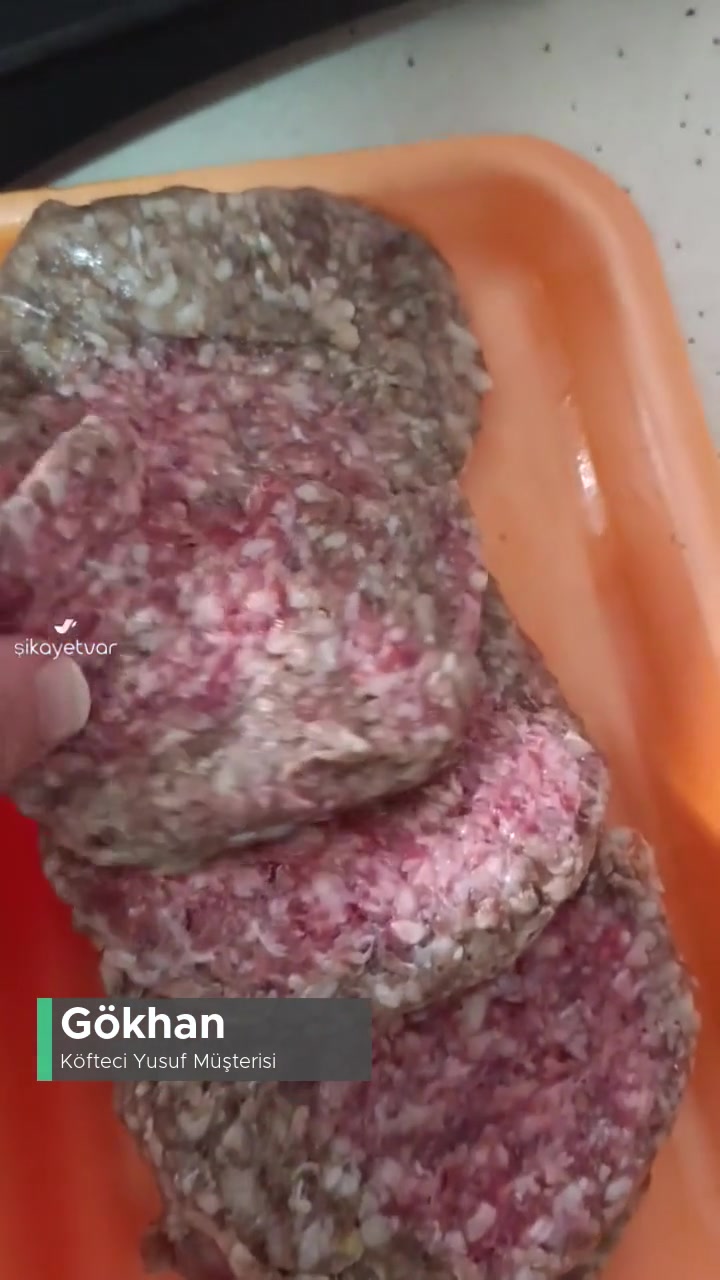 Köfteci Yusuf Hamburgeri Yenilmiş Gibi! videonun kapak resmi