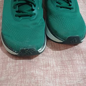 Adidas Ayakkabının Garantisi Ve Mağaza İlgisizliği Mağdur Etti