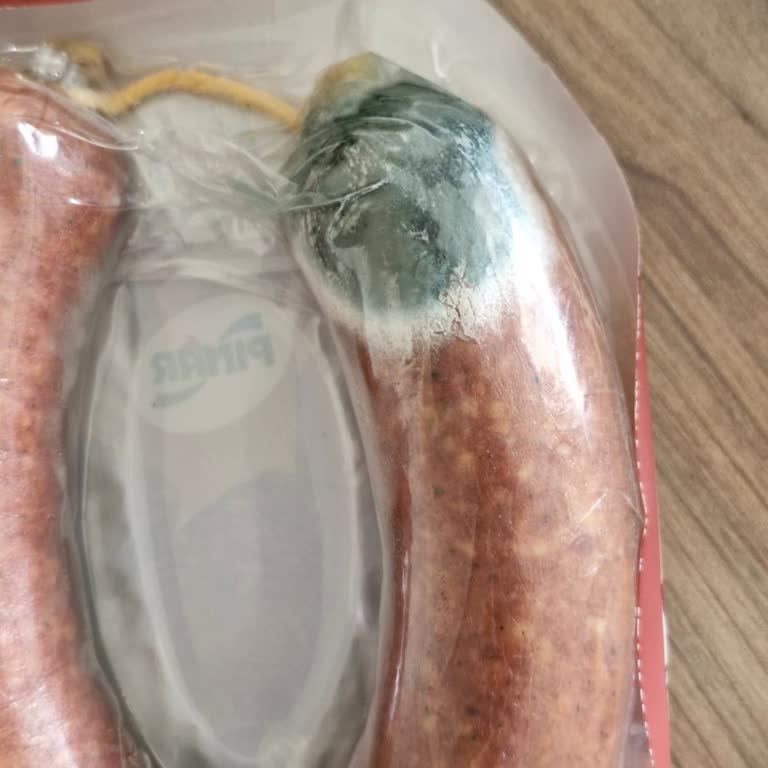 Migros Hemen Siparişimde Küflü Sucuk Şoku