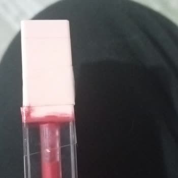 Pastel Likit Allık Ve Maskara Ambalajlarında Sürekli Sorun Yaşıyorum