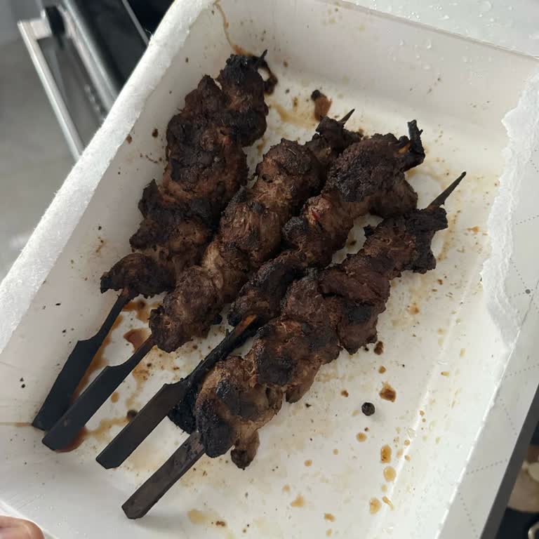 M***** Et Reyonundan Aldığım Et Kömür Gibi Yanmış Çıktı!