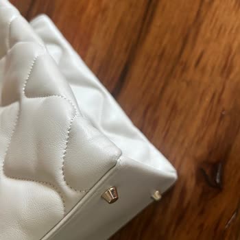 Furla Çantada Kısa Sürede Oluşan Aşınmaya Çözüm Bulunmadı