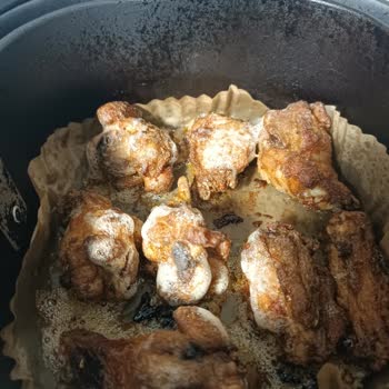 Tarihi Geçmemiş Piliç Kanatlarda Küf Ve Kötü Koku İle Karşılaştım