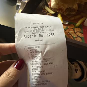 Soğuk Hamburger Ve Erken Kapanan Kapı Mağduriyeti