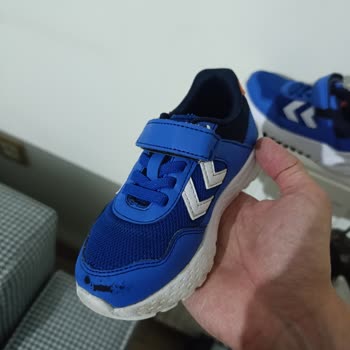 Aldığımız Spor Ayakkabı İki Haftada Yıprandı