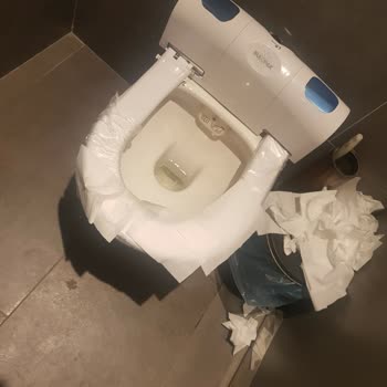 Temizlik Standartlarına Uymayan Tuvaletler Nedeniyle Müşteri Kaybı