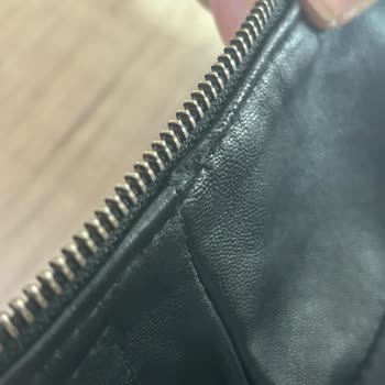 Derimod'dan Alınan Ceket Ve Çantada Kusur, Satış Sonrası Destek Yetersiz