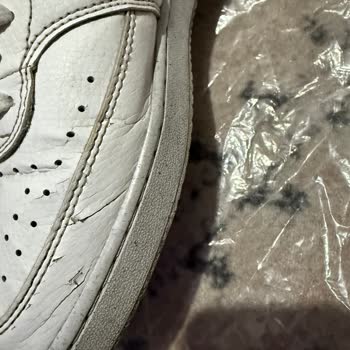 FLO'dan Aldığım Nike Ayakkabı Kısa Sürede Çatladı Ve Yırtıldı