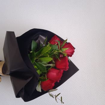 Çiçek Sepeti'nden Gelen Siparişte Hayal Kırıklığı Ve Ücret İadesi Talebi