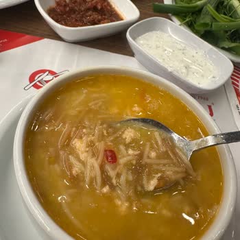 Çukurambar Şubesinde Ekstra Ücretler ve Memnuniyetsizlik