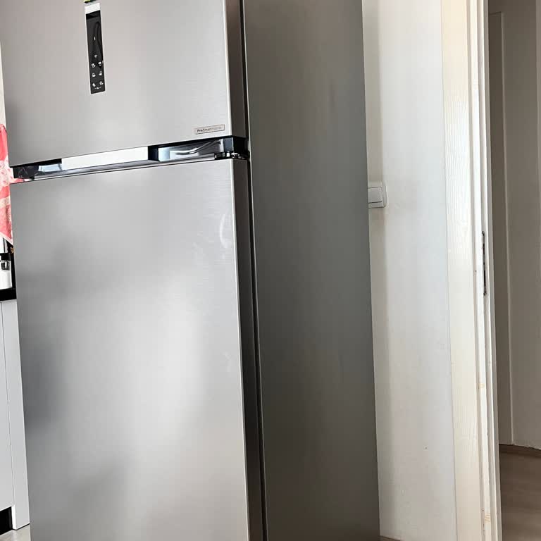 Yeni Alınan Buzdolabında Eğilme Ve Bükülme Sorunu Yaşadık