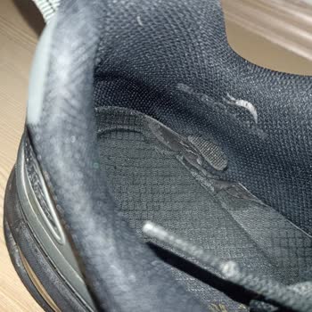 Skechers Ayakkabıda Kısa Sürede Astar Dikişi Açılması Ve Yırtılma Sorunu!