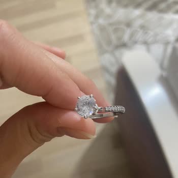 Satın Aldığım Yüzükte Sürekli Taş Düşmesi Ve Kırılma Problemi, Yetersiz Çözüm Süreci