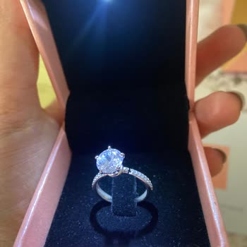 Satın Aldığım Yüzükte Sürekli Taş Düşmesi Ve Kırılma Problemi, Yetersiz Çözüm Süreci