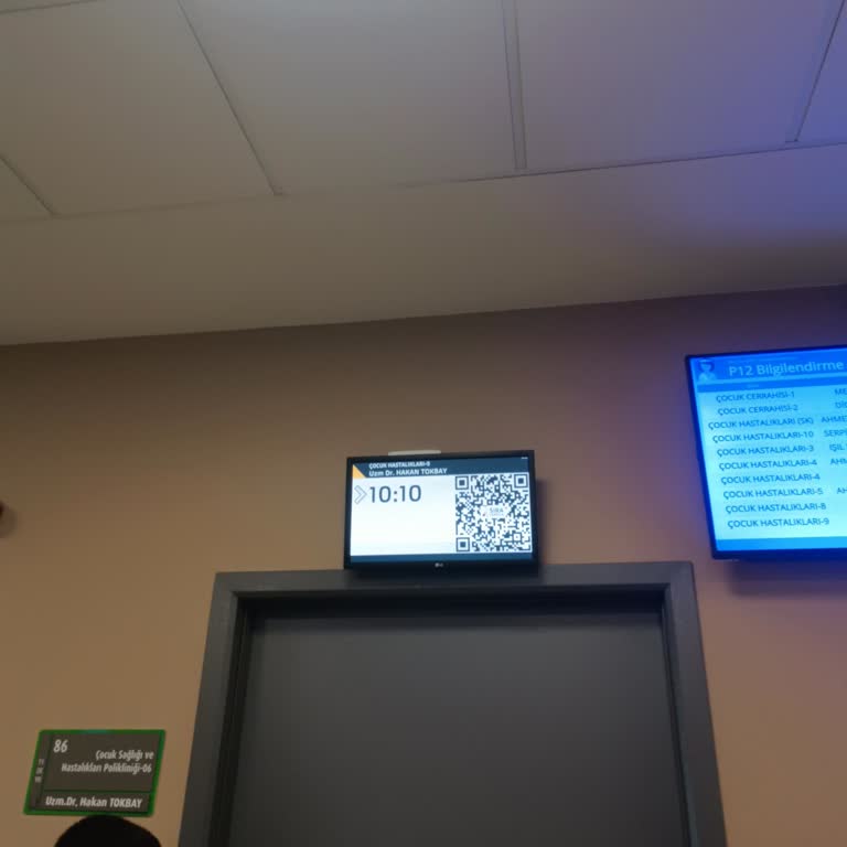 Randevu Saatine Uymayan Doktor Nedeniyle Uzun Bekleme Süresi