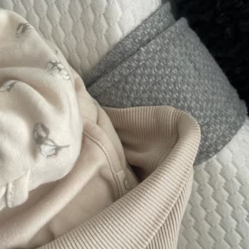 Bebek Hastane Çıkış Setinde Kalitesiz Tayt Lastiği Hayal Kırıklığı