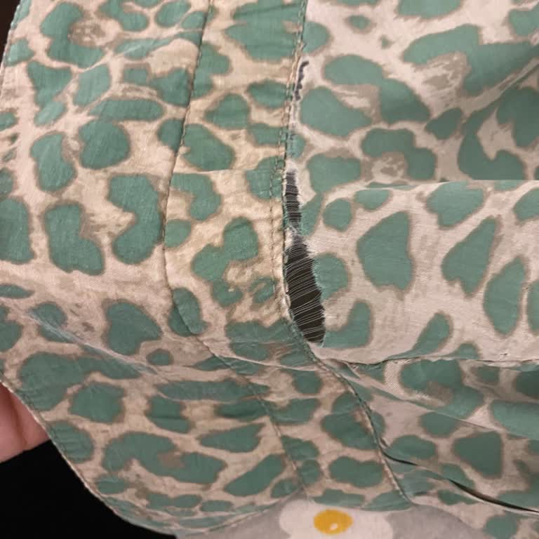 Aldığım Gömlek Kısa Sürede Parçalandı, Mağduriyetimin Giderilmesini İstiyorum