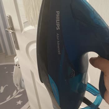 Philips Azur Ütü Tabanı Ve Su Haznesi Kolayca Kırılıyor, Servis Çözüm Sunmuyor