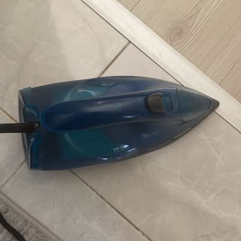 Philips Azur Ütü Tabanı Ve Su Haznesi Kolayca Kırılıyor, Servis Çözüm Sunmuyor