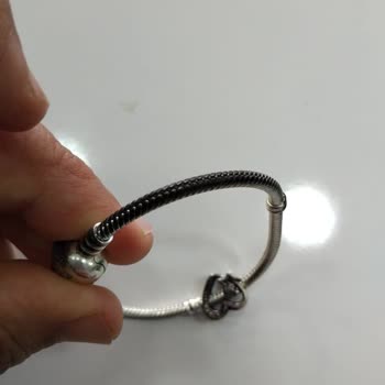 Pandora Mücevher Pandora Bileklik Kısa Sürede Karardı, Mağaza Yardımcı Olmuyor