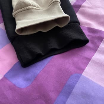Aynı Üründe Farklı Kalite: Jack Jones Sweatshirt Kollarda Bollaşma Sorunu Ve Red Yanıtı