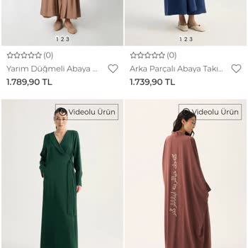 Abaya Üzerindeki Yazıların Konumu Rahatsız Ediyor