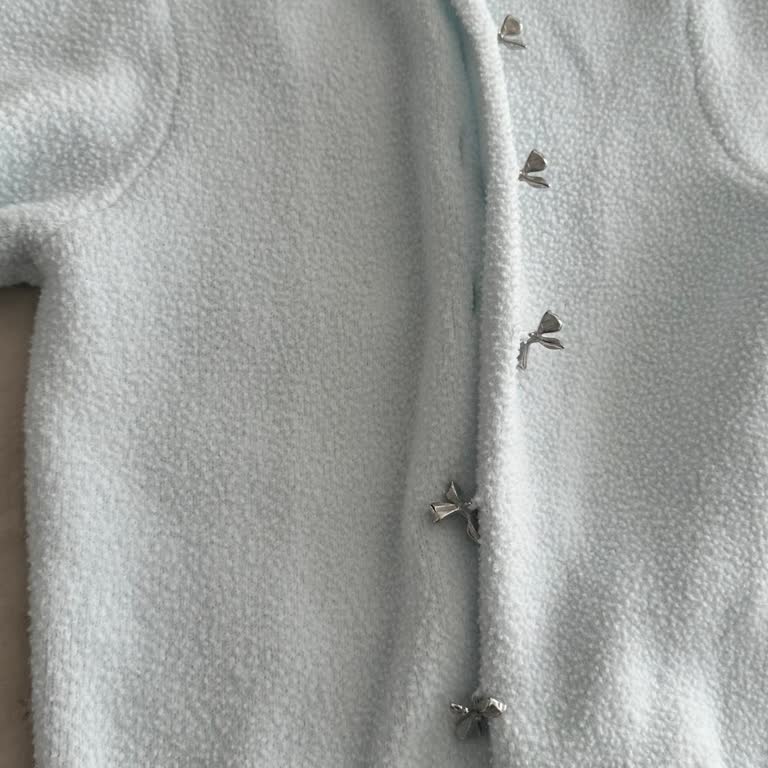 My New Zara Sweater Wore Out Quickly and I Am Demanding an Exchange