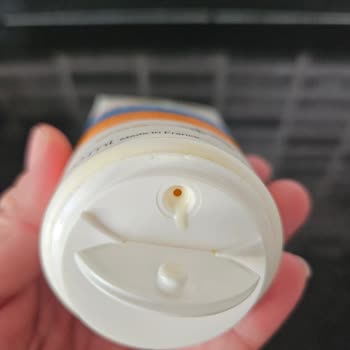 I Experienced Allergy and No Sun Protection with La Roche-Posay Anthelios UVMune 400