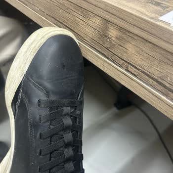 Ayakkabının Tabanı Kısa Sürede Düştü İade Süreci Mağduriyet Yaratıyor