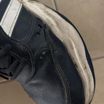 Adidas Mağazası Garanti Kapsamındaki Ürünleri Kabul Etmiyor
