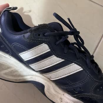 Adidas Mağazası Garanti Kapsamındaki Ürünleri Kabul Etmiyor