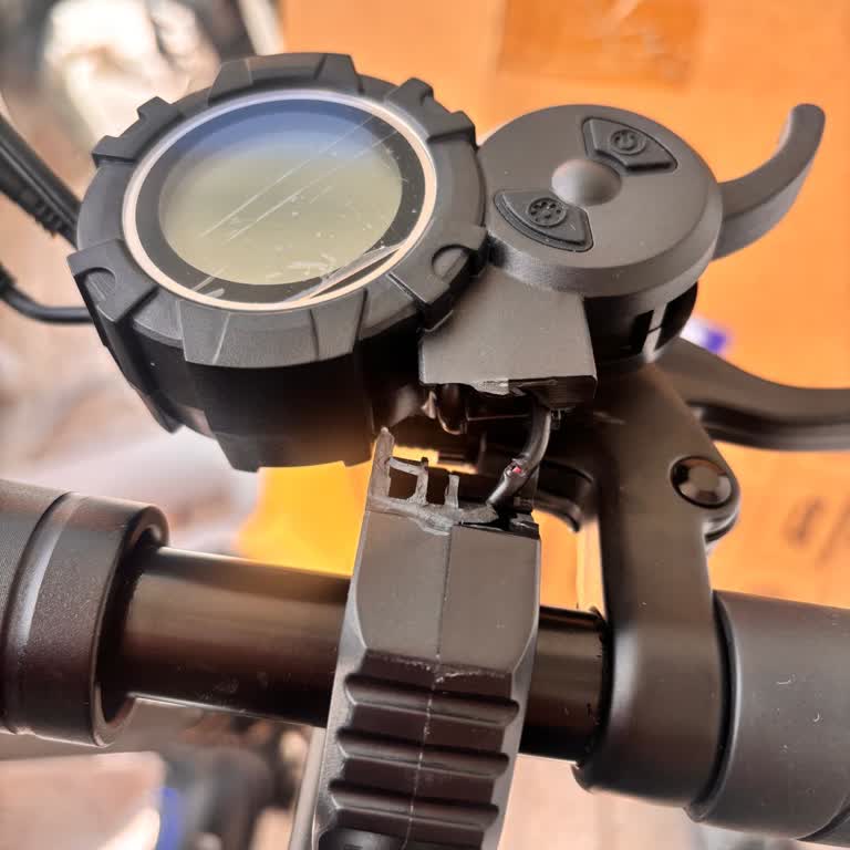 Hepsiburada Kırık Gelen Scooter İçin Değişim Yerine Fiyat Farkı Mağduriyeti