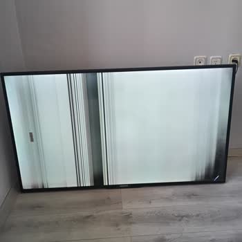 Reeder Kutusundan Çıkardığım Televizyon Arızalı Çıktı, Değişim Veya İade İstiyorum!