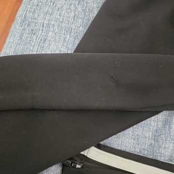 Adidas Eşofmanın Kısa Sürede Dikişleri Attı, İnceleme Mağduriyetimi Çözmedi