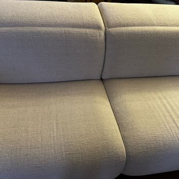 Teslimattan İtibaren Sorunlu Koltuk Ve Yetersiz Servis Deneyimi